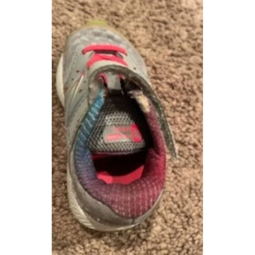 New‎ Balance RAINBOW Fuel Core Urge Sneakers/Shoes Toddler Size 6